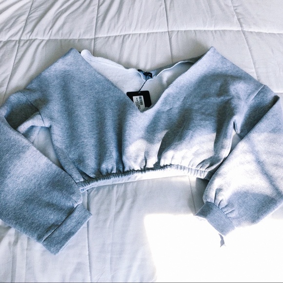 PrettyLittleThing Tops - off the shoulder cropped gray sweatshirt
